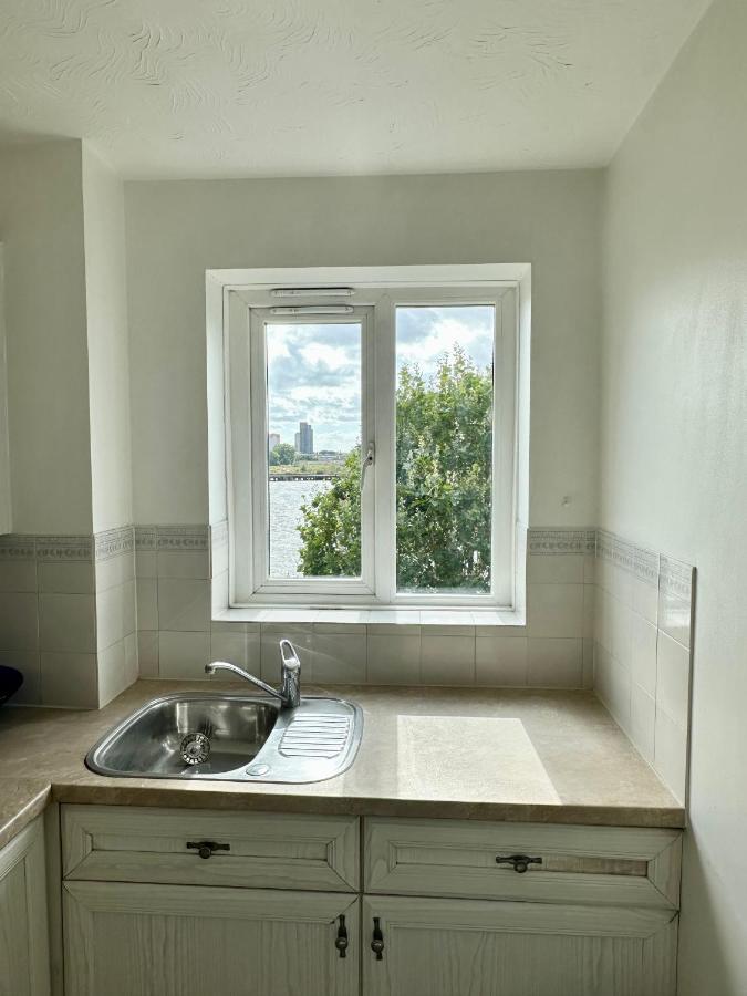 River Views From Canary Wharf Apartament Londra