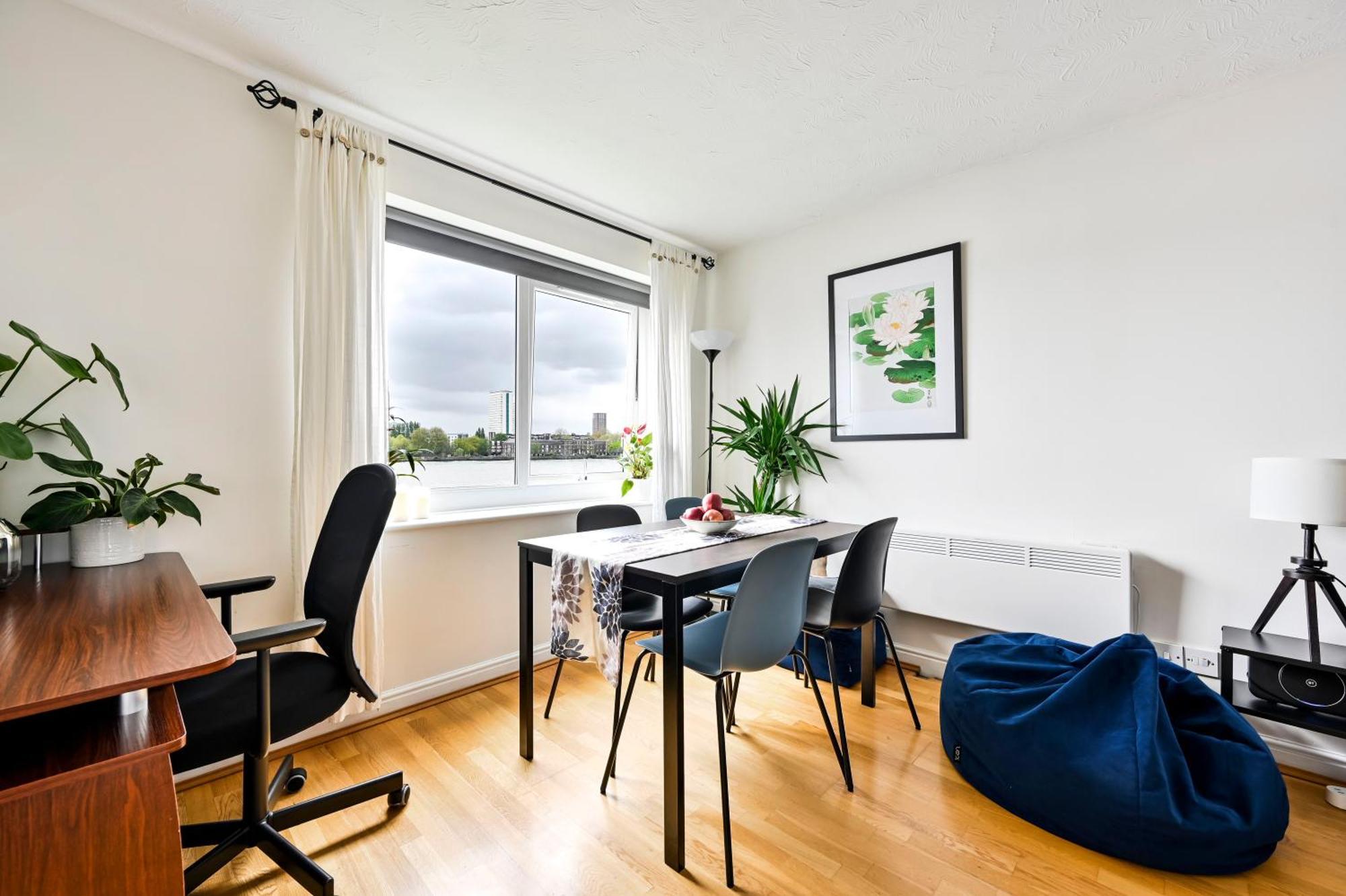 Apartament River Views From Canary Wharf
